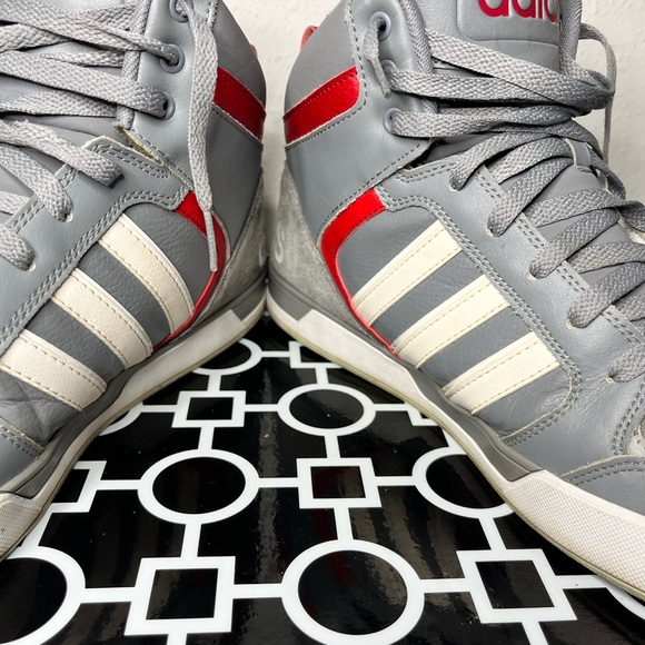Adidas Neo Raleigh Gray/Red Sneakers w/Suede Upper & Padded Collar—Men's Size 13 - Picture 2 of 10